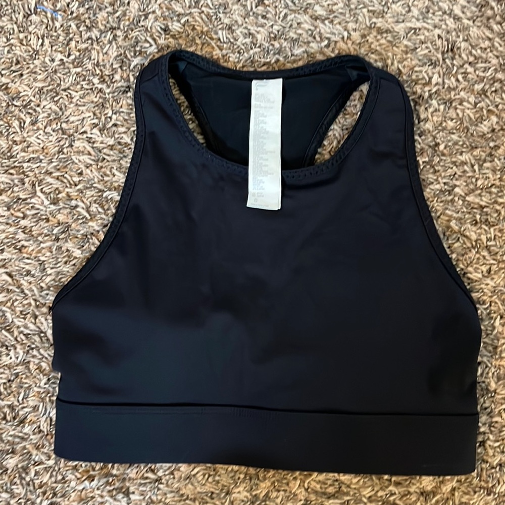 Fabletics black sports bar.